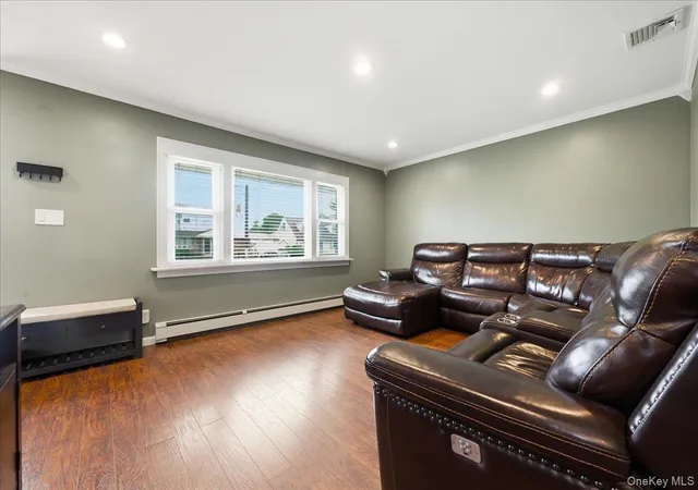 Photo 4 of Sale Pending at 16 Buckner Ave, Oyster Bay, NY 11801 | MLS# 998872 | Listing updated on 2026-08-03