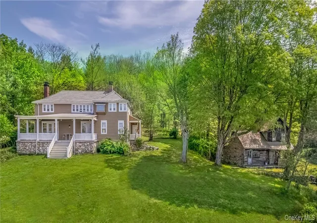 3rd image of 220 Vista Maria Rd, Pine Bush, NY 12566 | MLS# 998888
