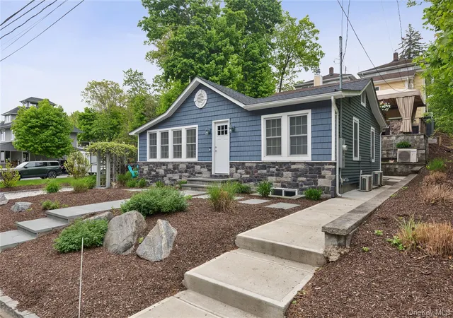 Photo 3 of Sale Pending at 760 762 Old Dock Rd, Kings Park, NY 11754 | MLS# 998905 | Listing updated on 2026-07-04