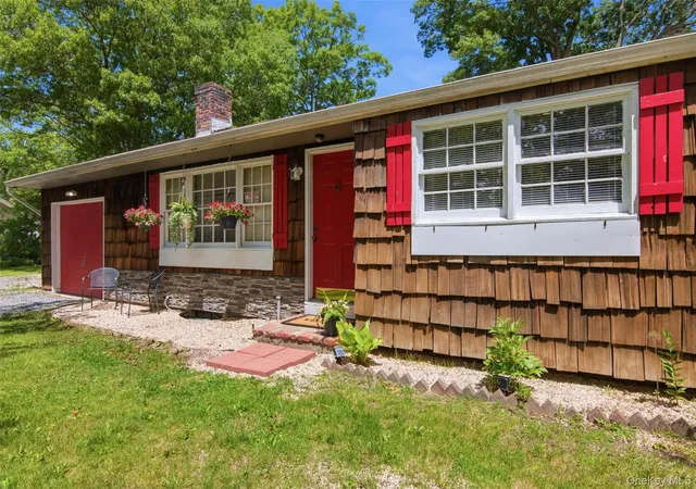 3rd image of 159 Canal Rd, Port Jefferson Station, NY 11776 | MLS# 998918