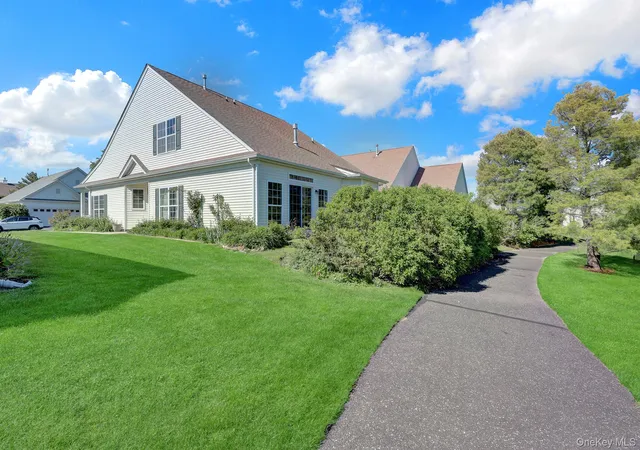 2nd image of 10 Louden Loop, Mount Sinai, NY 11766 | MLS# 998935