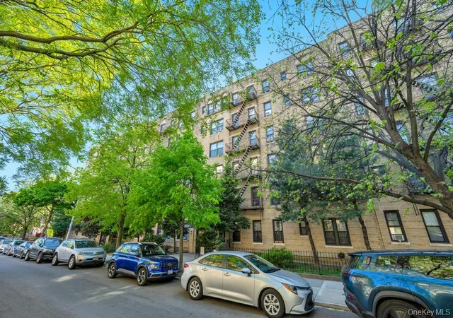 Listing Photo 2 - Condo for sale in Talbot Apartments located at 83-64 Talbot St, New York, NY 11415 - Unit #3A