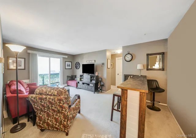 5th image of 35 Fairharbor Dr #35, Patchogue, NY 11772 | MLS# 999041