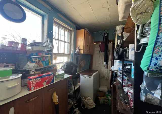 4th image of 10438 202Nd St, New York, NY 11412 | MLS# 999049