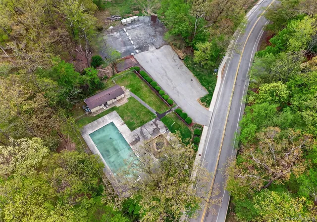 21st image of 43 Redwood Dr, Highland Mills, NY 10930 | MLS# 999057