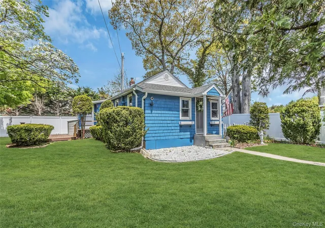 1st image of 71 Paprocki Ave, West Islip, NY 11795 | MLS# 999103