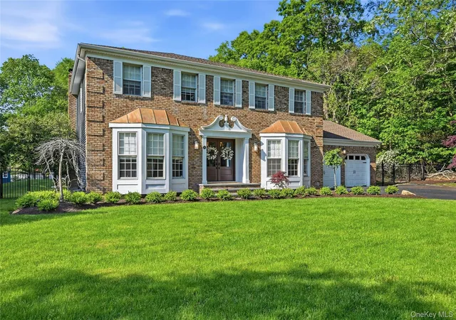4th image of 19 Quaker Hill Rd, Brookhaven, NY 11790 | MLS# 999147