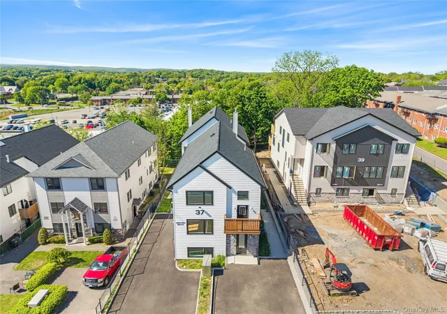3rd image of 37 Ewing Ave #201, Spring Valley, NY 10977 | MLS# 999150