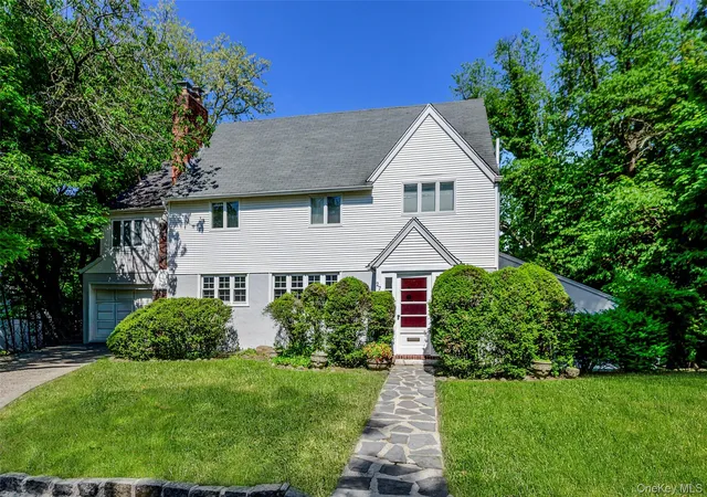 Photo 1 of Single family home for sale at 27 Ridge Dr E, North Hempstead, NY 11021 | MLS# 999153 | Listing updated on 2026-08-30