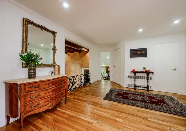 Photo 2 of Single family home for sale at 27 Ridge Dr E, North Hempstead, NY 11021 | MLS# 999153 | Listing updated on 2026-08-30