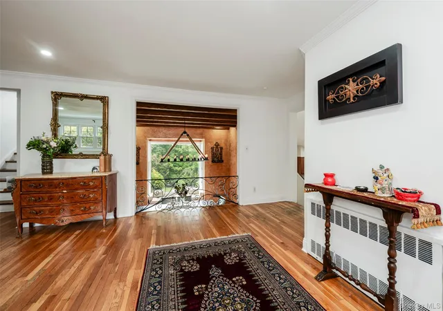 Photo 3 of Single family home for sale at 27 Ridge Dr E, North Hempstead, NY 11021 | MLS# 999153 | Listing updated on 2026-08-30