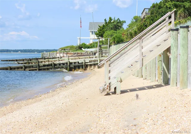 Photo 3 of Single family home for sale at 920 Cedar Point Dr E, Southold, NY 11971 | MLS# 999173 | Listing updated on 2026-08-29