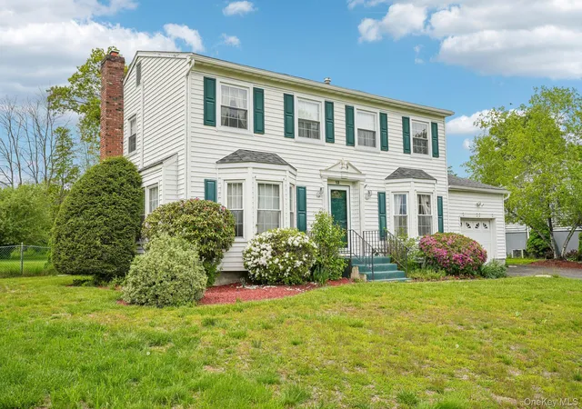 2nd image of 12 Buttermilk Dr, New Windsor, NY 12553 | MLS# 999187