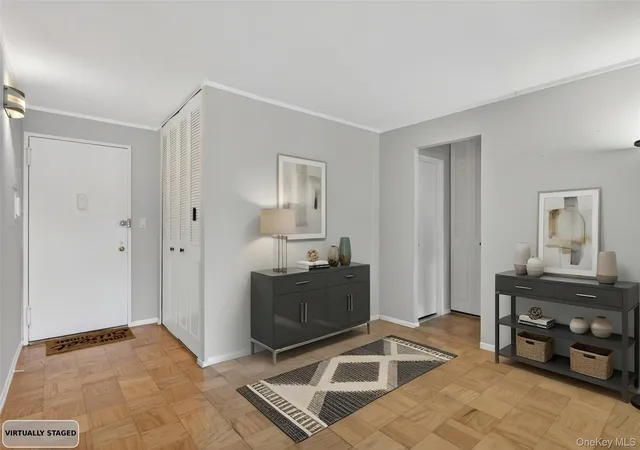 Homes for sale in North Hempstead, NY | 100 Clinton Ave #2Y, North Hempstead, NY 11501 | MLS# 999230