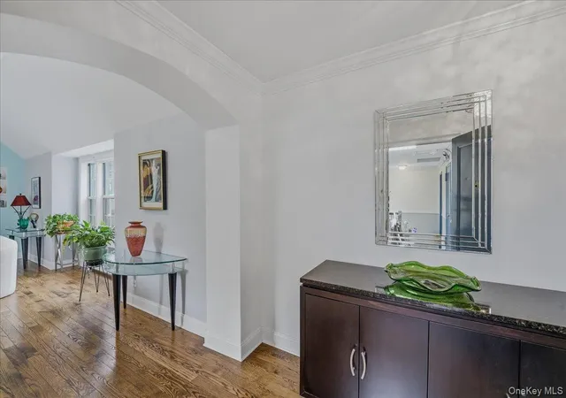 Listing Photo 5 - Condo for sale in building located at 94 Pinewood Rd, Greenburgh, NY 10522 - Unit #3D