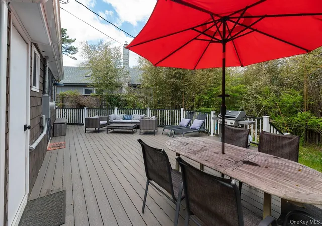3rd image of 574 Bayberry Walk, Ocean Beach, NY 11770 | MLS# 999263