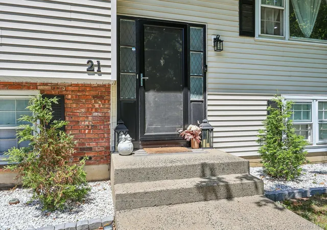 4th image of 21 Baylor Rd, New City, NY 10956 | MLS# 999304