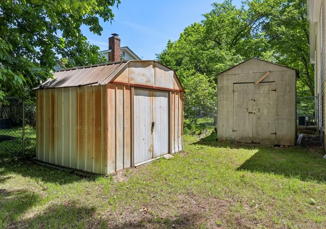 47th image of 21 Baylor Rd, New City, NY 10956 | MLS# 999304