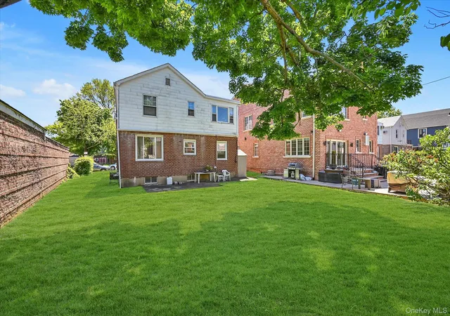 18th image of 147 29 68th Rd, New York, NY 11367 | MLS# 999313