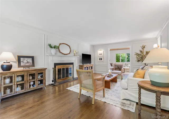 5th image of 34 Sunny Ridge Rd, Harrison, NY 10528 | MLS# 999317