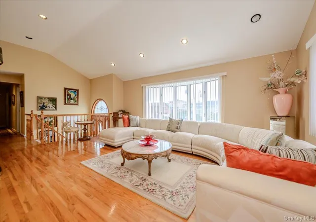 Photo 4 of Sale Pending at 159 National Blvd, Long Beach, NY 11561 | MLS# 999336 | Listing updated on 2026-09-03