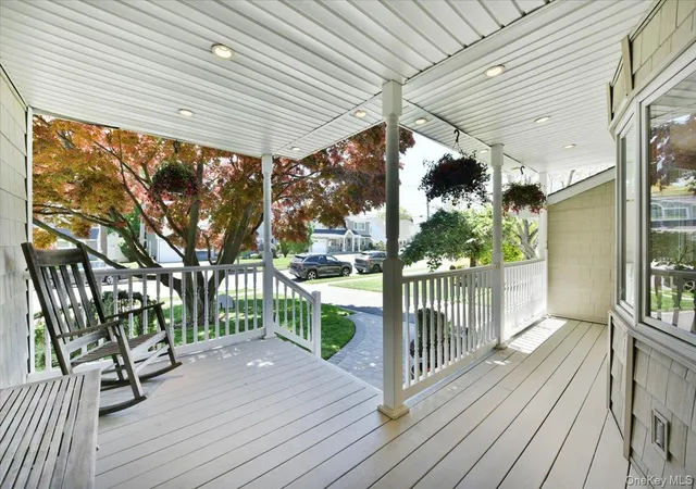 5th image of 79 Ohio Ave, Oyster Bay, NY 11758 | MLS# 999342