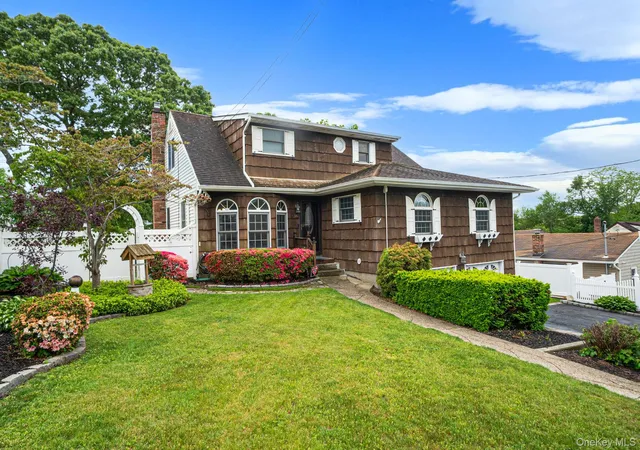 1st image of 16 Carston St, Selden, NY 11784 | MLS# 999390