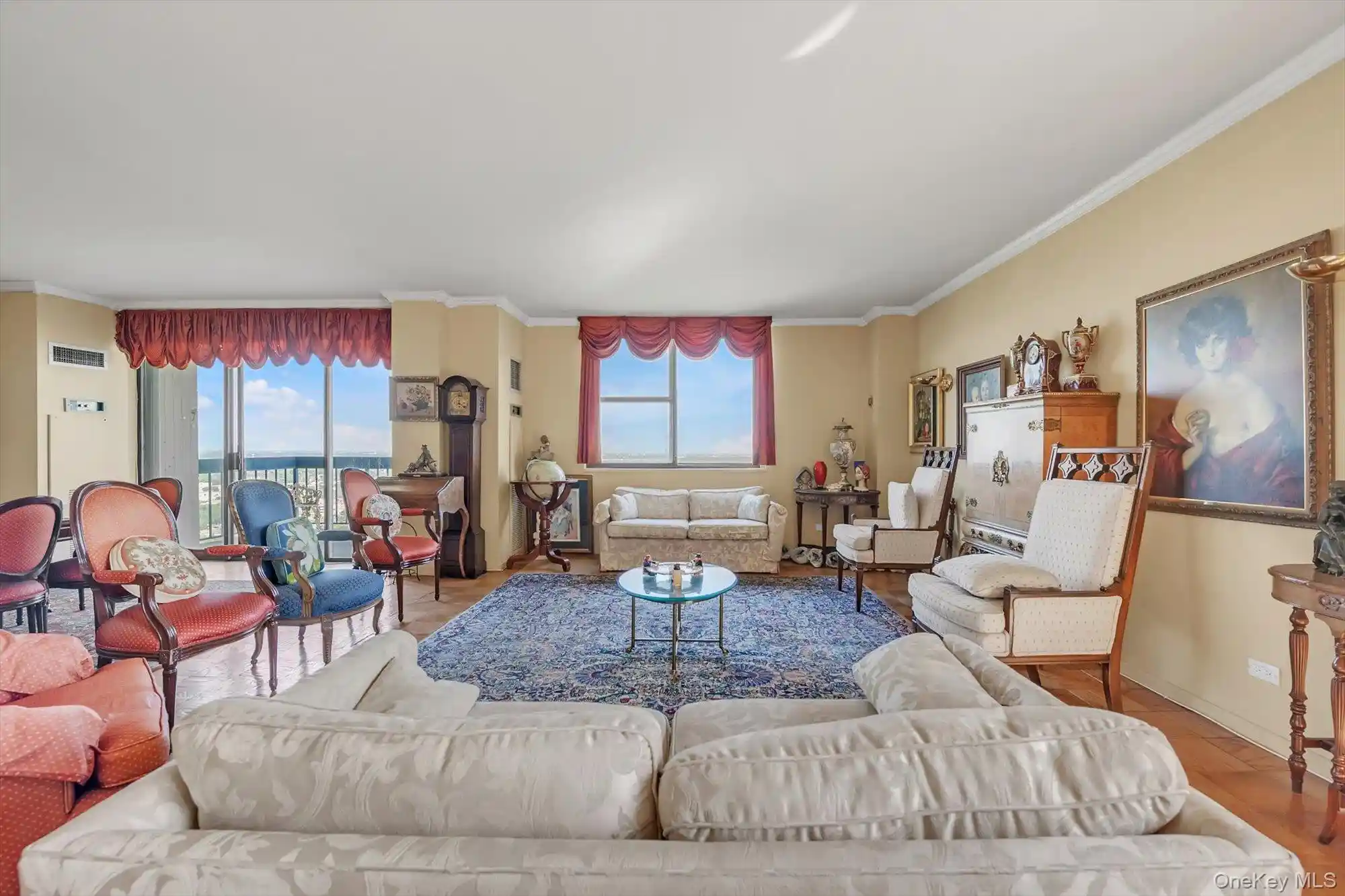 Listing Photo 2 - Condo for sale in 271-10 Grand Central Pkwy located at 271-10 Grand Central Pkwy, New York, NY 11005 - Unit #29V