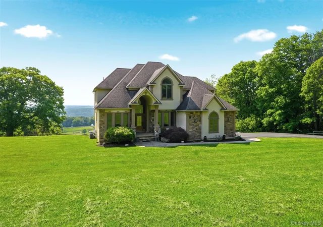 Photo 1 of Single family home for sale at 4 Rachel Ct, Bloomingburg, NY 12721 | MLS# 999407 | Listing updated on 2026-09-15
