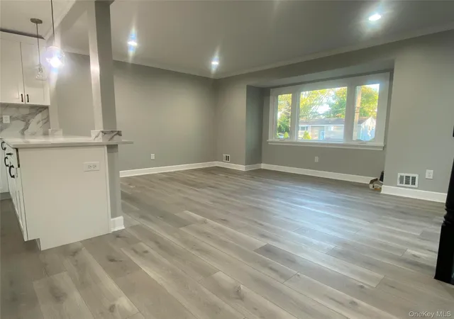 3rd image of 17 Berkeley Ave, Brookhaven, NY 11784 | MLS# 999489