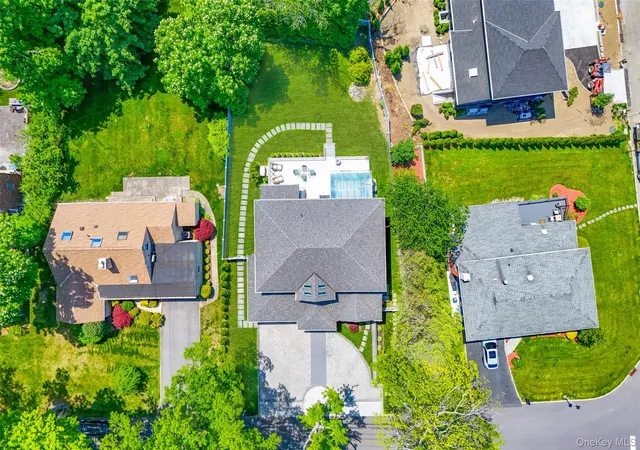 2nd image of 17 Clover Pl, New Rochelle, NY 10805 | MLS# 999494
