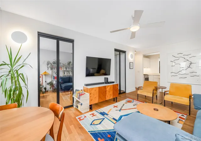 3rd image of 35 Crown St, New York, NY 11225