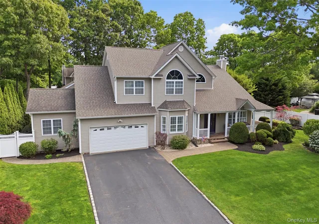 47th image of 10 Cayla Ln, Port Jefferson Station, NY 11776 | MLS# 999516