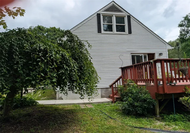 Photo 3 of Single family home for sale at 67 Pine Ridge Dr, Hopewell Junction, NY 12533 | MLS# 999528 | Listing updated on 2026-07-06