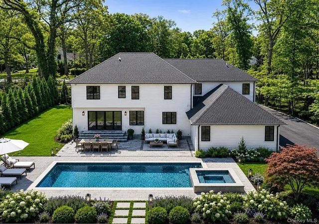 49th image of 9 Wilderness Rd, Smithtown, NY 11780 | MLS# 999556