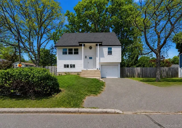 1st image of 125 Missouri Ave, Islip, NY 11706 | MLS# 999571