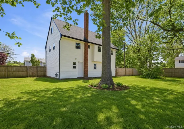 15th image of 125 Missouri Ave, Islip, NY 11706 | MLS# 999571