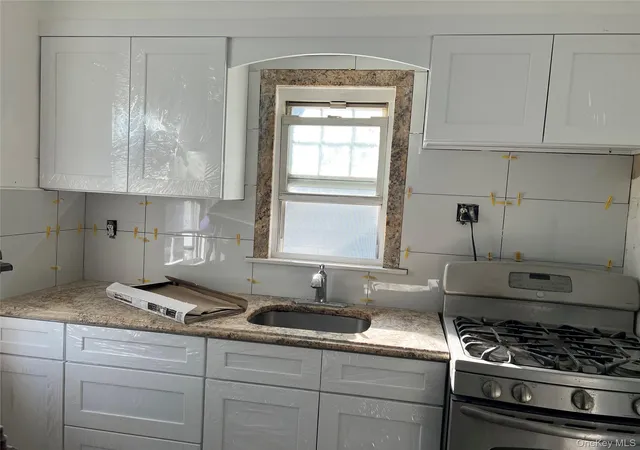 Photo 4 of House for sale at 7141 Loubet St, Forest Hills, NY 11375 | MLS# 999573 | Listing updated on 2026-08-30