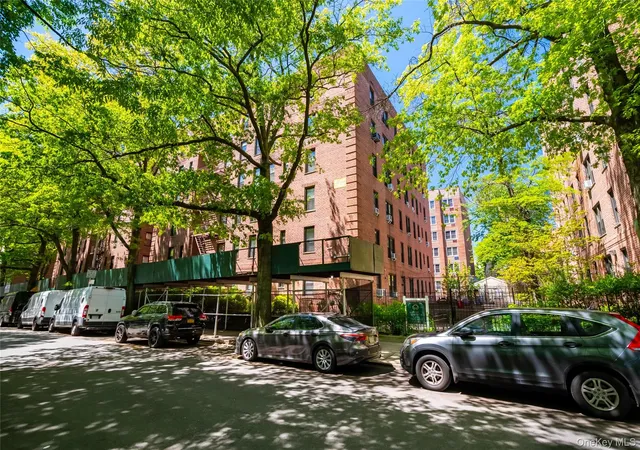 3rd image of 3535 Kings College Pl, New York City, NY 10467