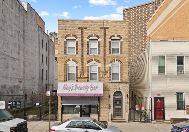 Photo 1 of Multi family home for sale at 811 Courtlandt Ave, Bronx, NY 10451 | MLS# 999598 | Listing updated on 2026-05-19