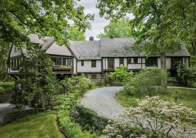 Photo 1 of Sale Pending at 335 Croton Dam Rd, Ossining, NY 10562 | MLS# 999615 | Listing updated on 2026-09-01