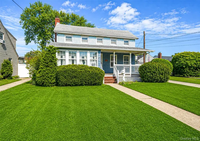 3rd image of 2958 Court St, Hempstead, NY 11572 | MLS# 999618