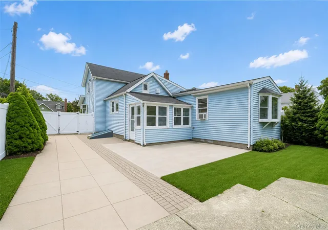 5th image of 2958 Court St, Hempstead, NY 11572 | MLS# 999618