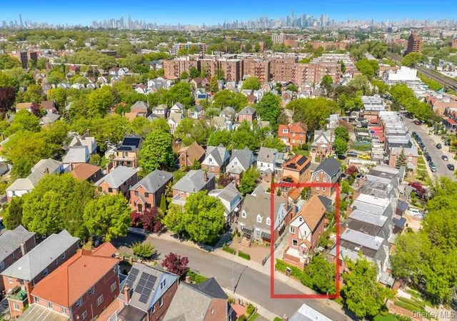Photo 3 of Sale Pending at 6210 Boelsen Crescent, Rego Park, NY 11374 | MLS# 999633 | Listing updated on 2026-08-21