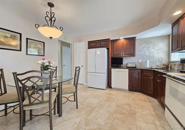 5th image of 199 Stanley Dr, Centereach, NY 11720 | MLS# 999661
