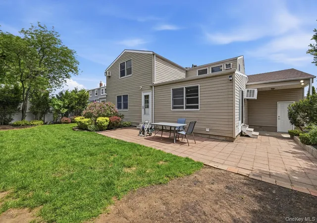 5th image of 249 N 6Th St, Oyster Bay, NY 11714 | MLS# 999672