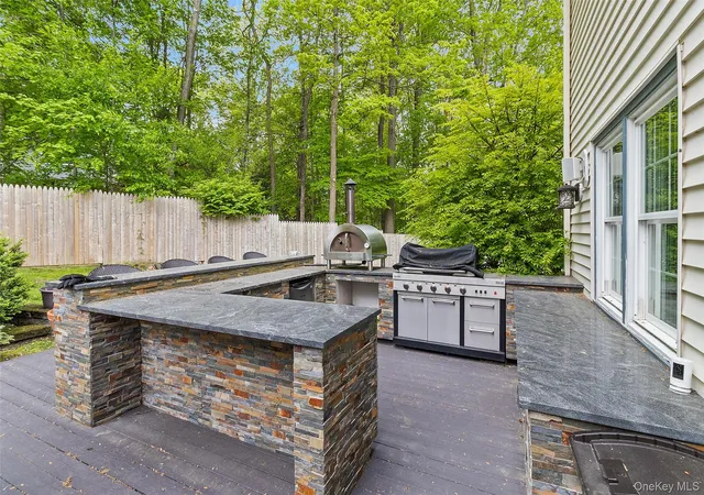 2nd image of 2 Watergate Dr, Somers, NY 10501 | MLS# 999673