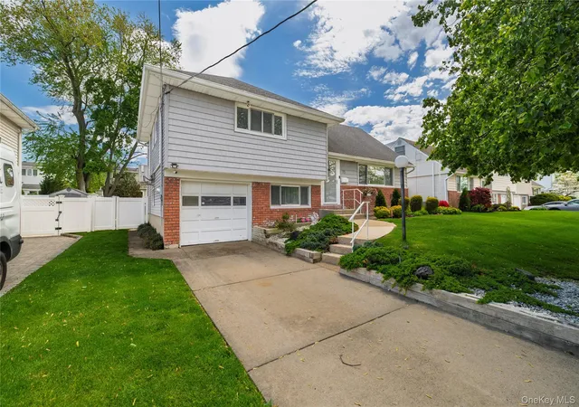 3rd image of 73 Virginia Ave, Oceanside, NY 11572 | MLS# 999738