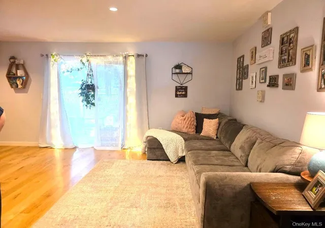 Listing Photo 4 - Condo for sale in building located at 565Th Ave A, Hempstead, NY 11550 - Unit #104