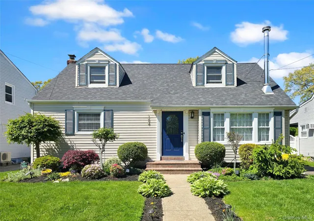 1st image of 188 Elsie Ave, Hempstead, NY 11566 | MLS# 999769